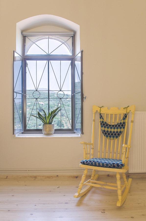 Αρχοντικό Στα Τοπόλια Villa Kalathenai Dış mekan fotoğraf